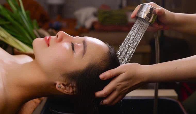 Inside Tran Hang Spa
